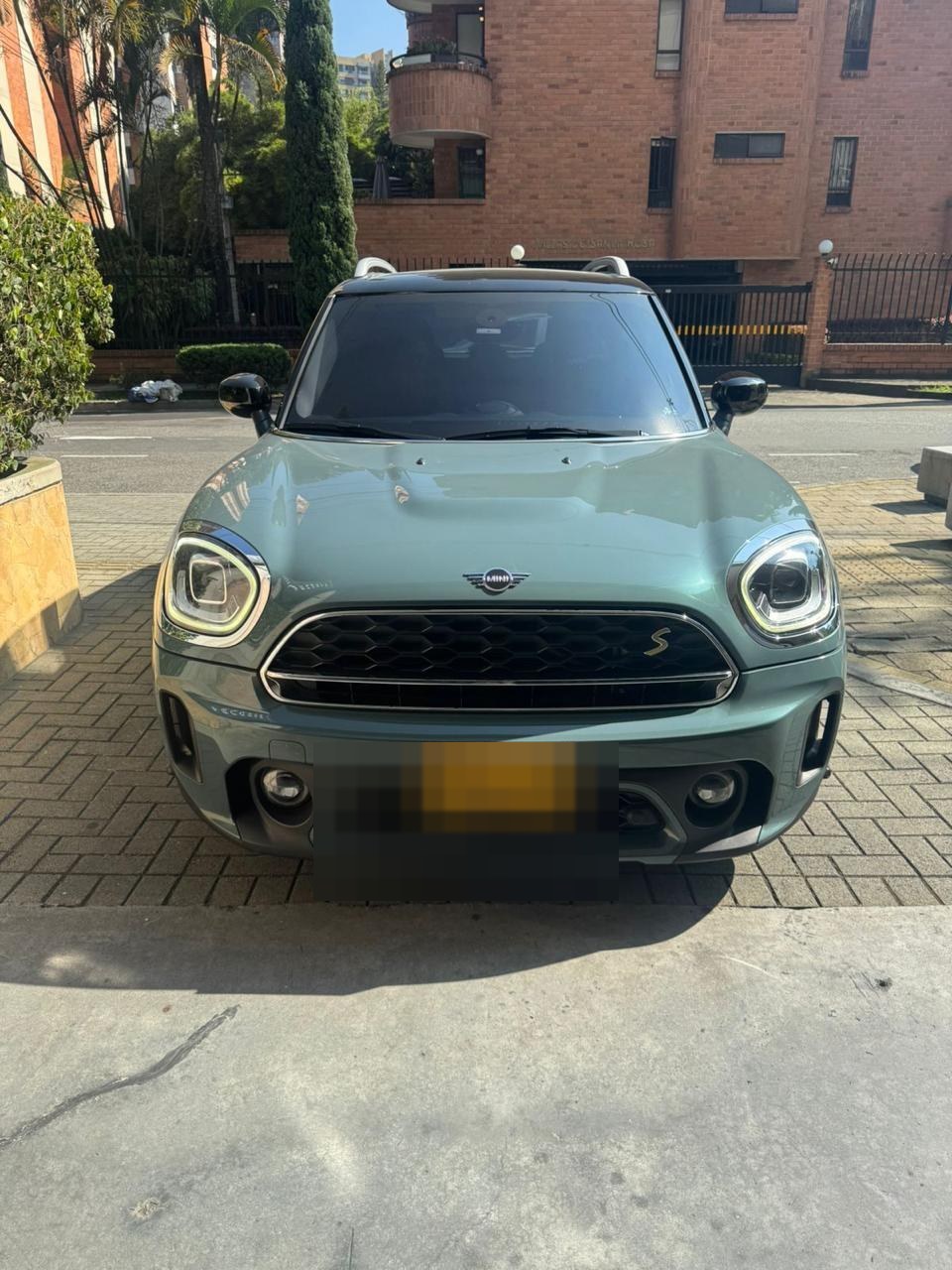 Mini Cooper Countryman — cambio de vidrios
